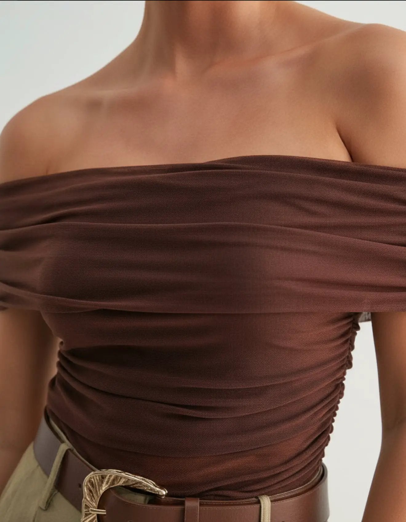 Blusa Mesh Top off shoulder de malla fruncida para mujer | Elegante y moderno | Varios colores by Yanet Collective