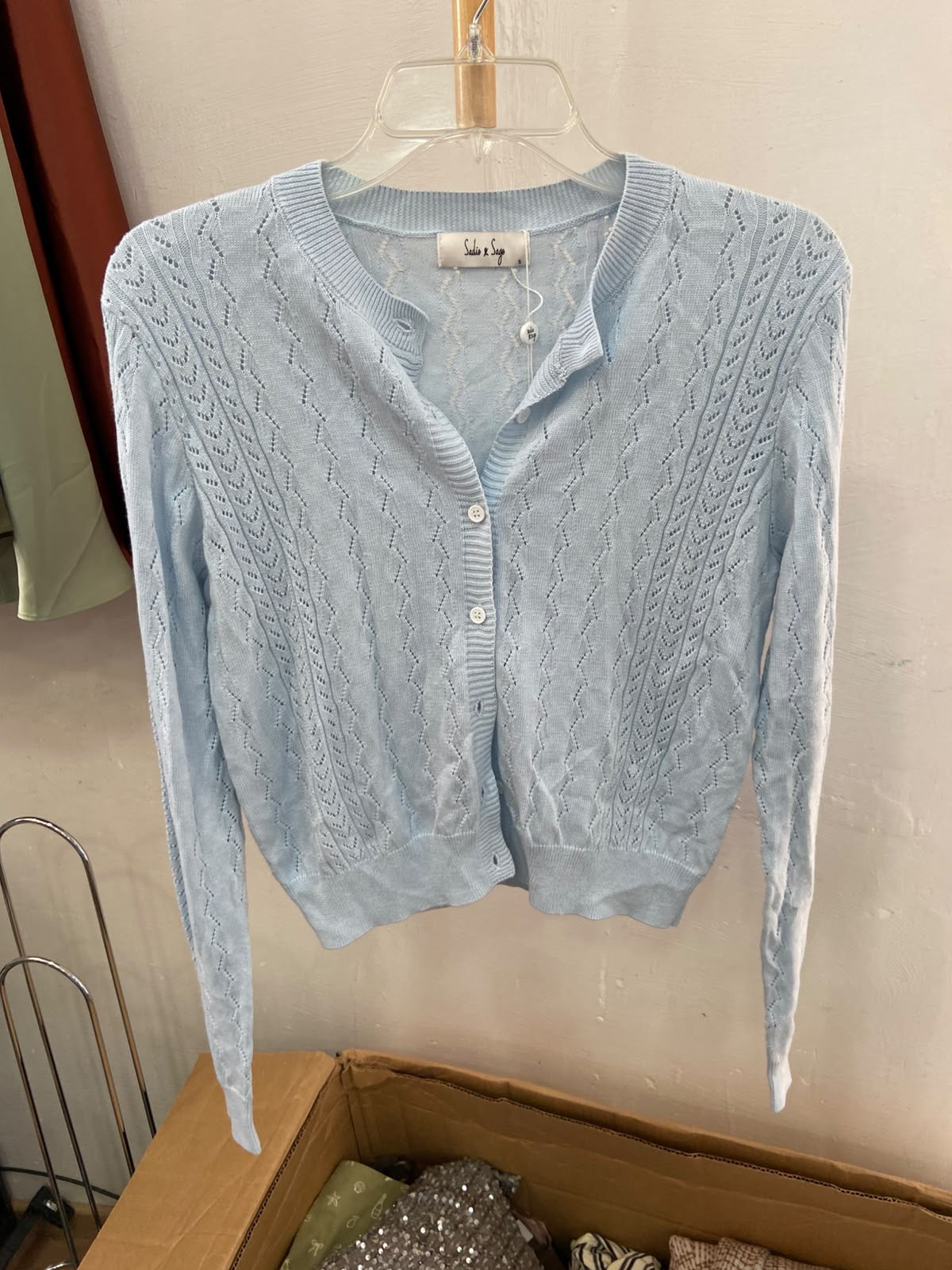 Cárdigan de Punto Azul Cielo con Textura Artesanal