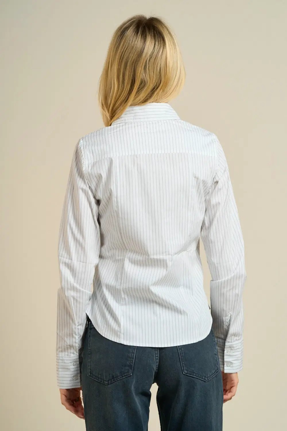 ANWND Camisa de botones de manga larga a rayas color beige - Ropa