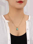 Collar con colgante de piedra turquesa oblonga