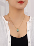 Collar con colgante de piedra turquesa oblonga