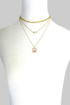 Cuello en capas con cadena gruesa y diseño de flores y corazones