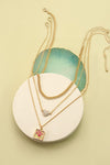 Cuello en capas con cadena gruesa y diseño de flores y corazones