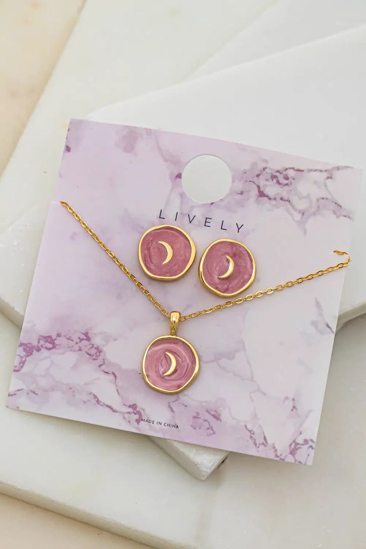 Elegante Set de Collar y Pendientes de Media Luna: Diseño Exclusivo by Yanet Collective