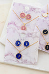 Elegante Set de Collar y Pendientes de Media Luna: Diseño Exclusivo