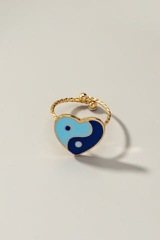 Anillo de Corazón de Epoxi con Símbolo Yin Yang: Elegancia y Equilibrio