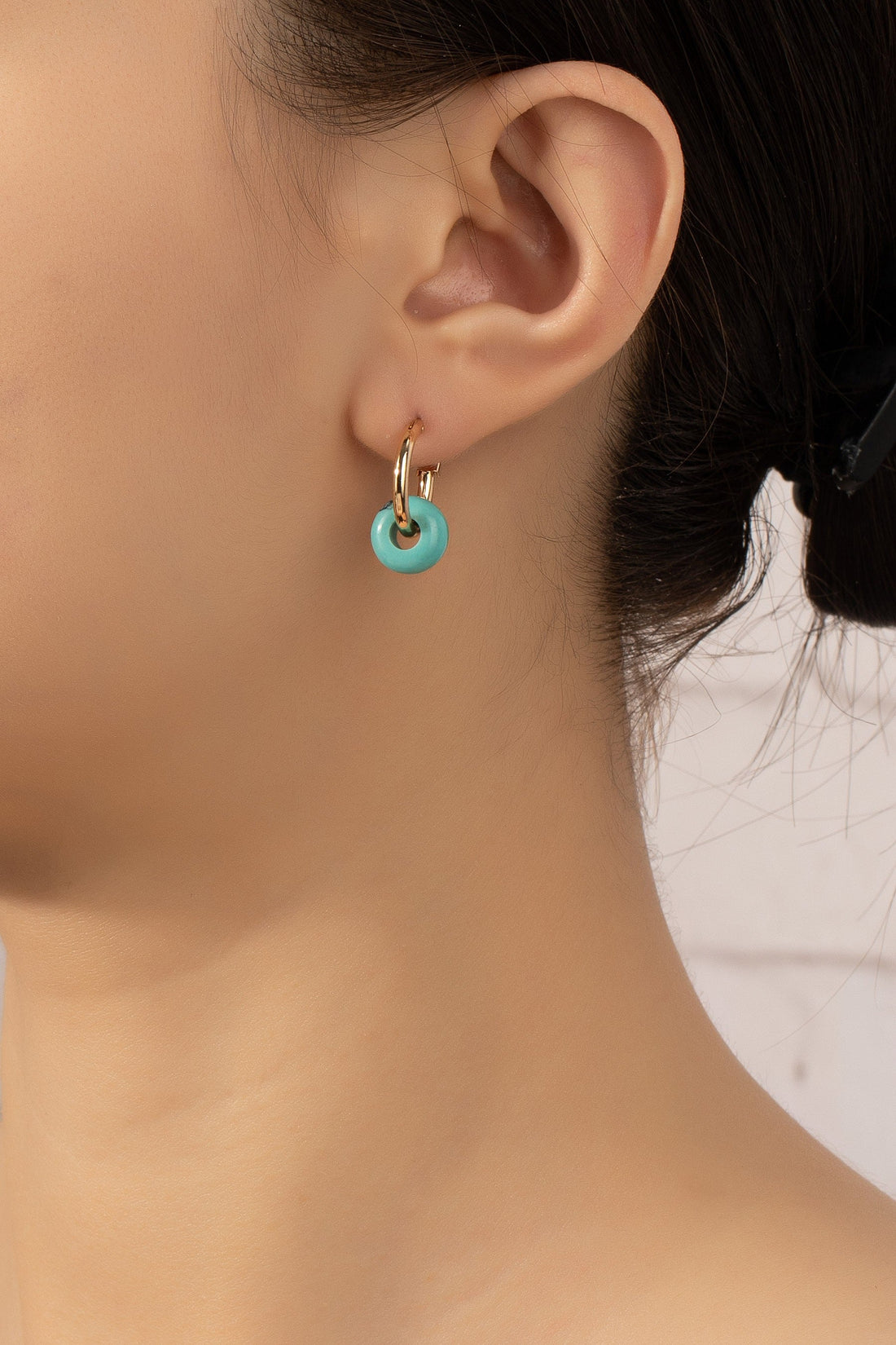 Arracadas de Oro con Piedras Naturales - Elegancia Artesanal para Ella
