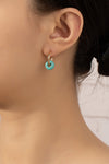 Pendientes de Aro Huggie con Piedras Semipreciosas - Elegancia Natural
