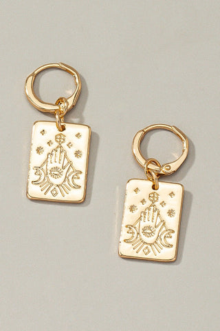 Pendientes colgantes rectangulares con luna de hamsa y estrellas