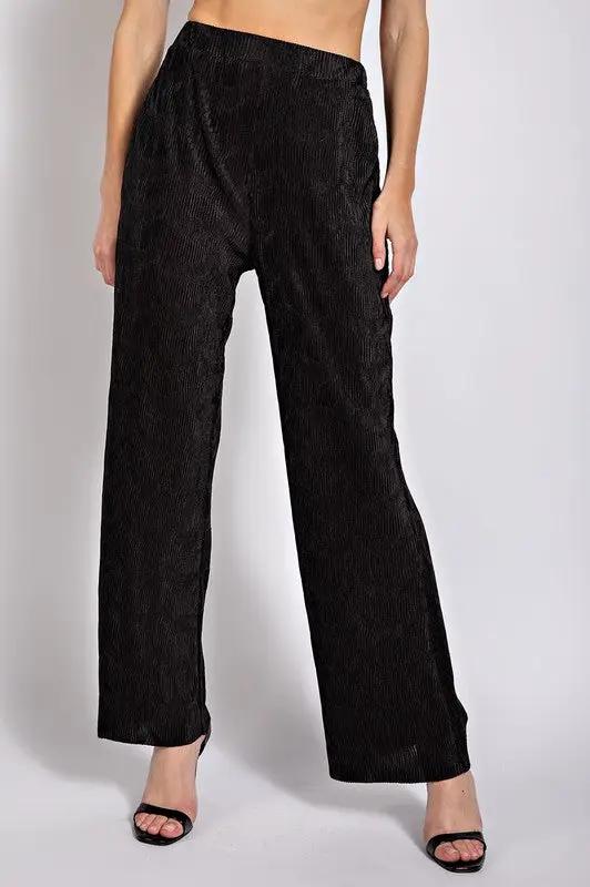 Pantalones con Brillo Metálico: Textura y Estilo by Yanet Collection