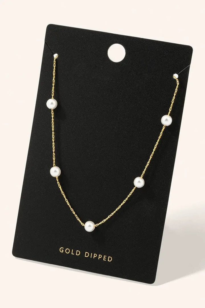 Collar de Cadena con Cinco Perlas by Fame Accessories