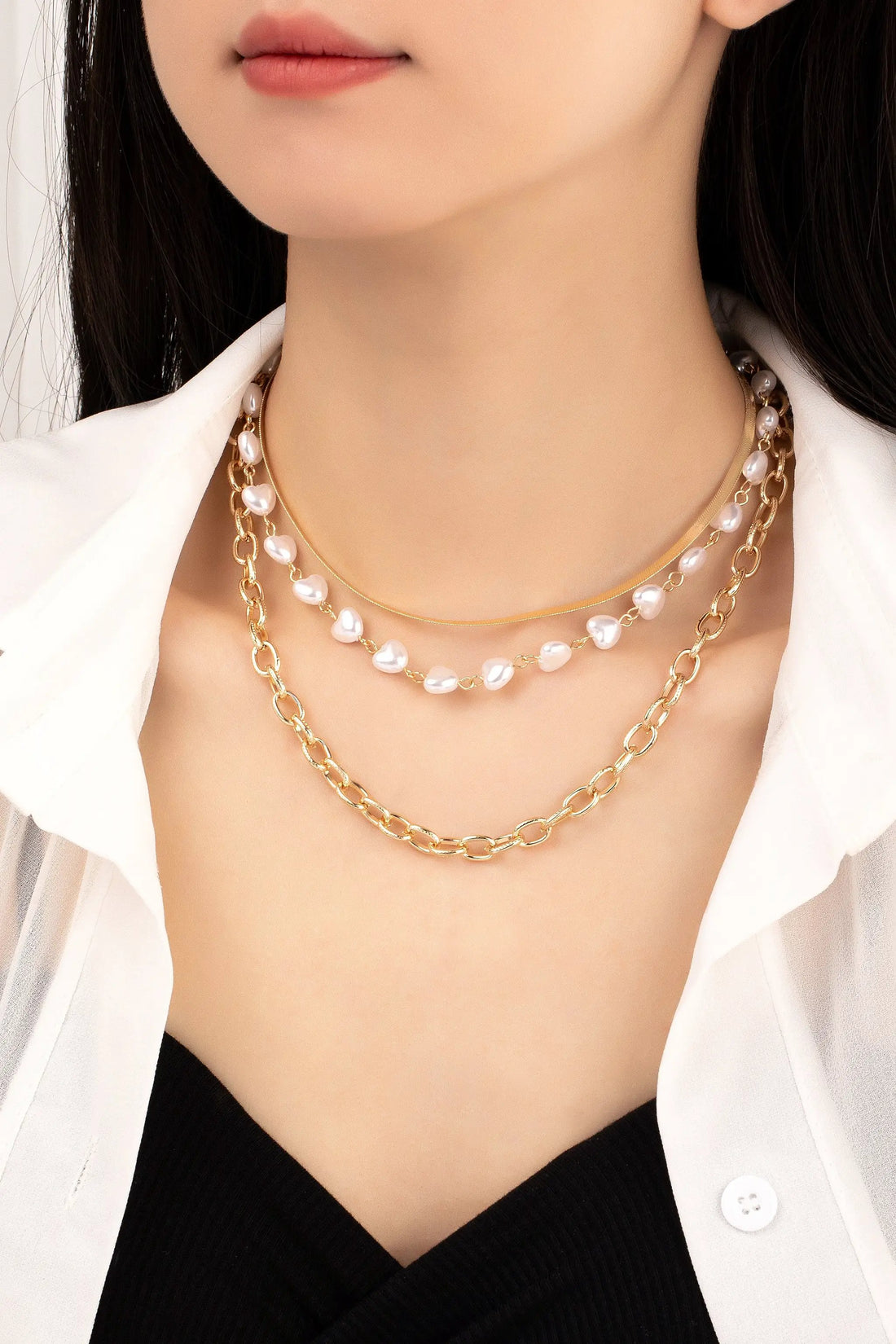 Trío de collares con perlas y cadenas mixtas by Yanet Collective