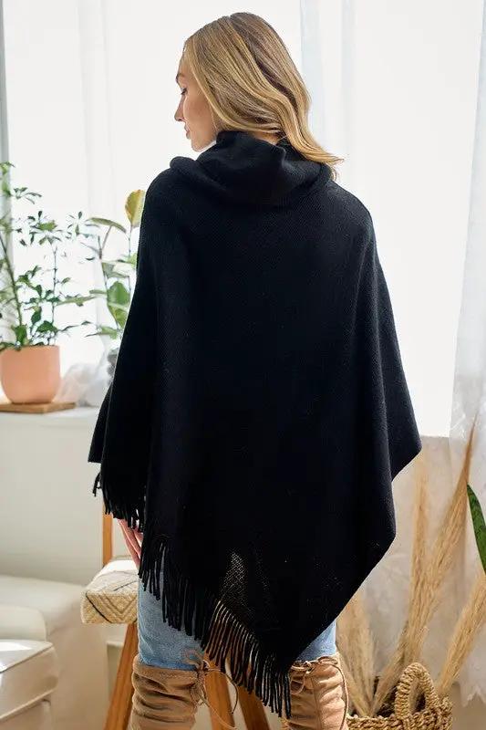 Poncho Tejido Sueter de Mujer con Cuello Mago y Flecos - Negro Elegante by On Blue