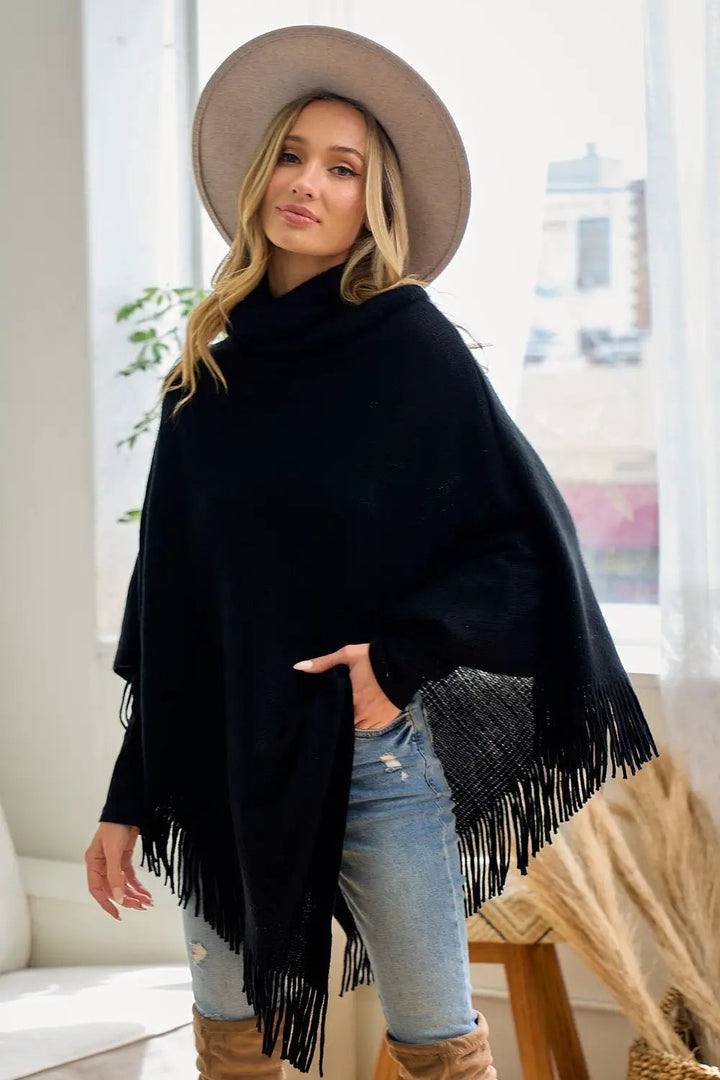 Poncho Tejido Sueter de Mujer con Cuello Mago y Flecos - Negro Elegante by On Blue