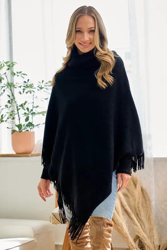 Poncho Tejido Sueter de Mujer con Cuello Mago y Flecos - Negro Elegante by On Blue