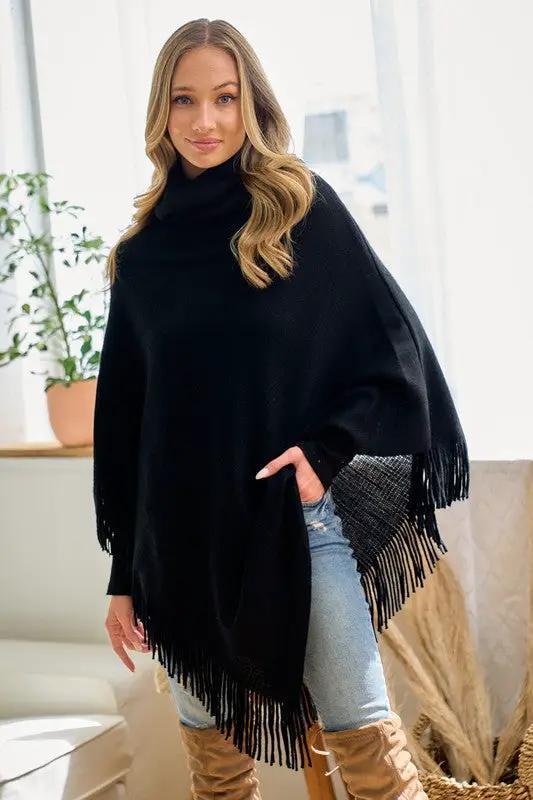 Poncho Tejido Sueter de Mujer con Cuello Mago y Flecos - Negro Elegante by On Blue