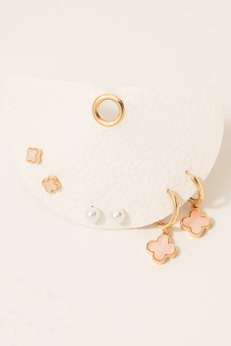 Set de 3 Aretes con Perlas y Tréboles by Fame Accessories