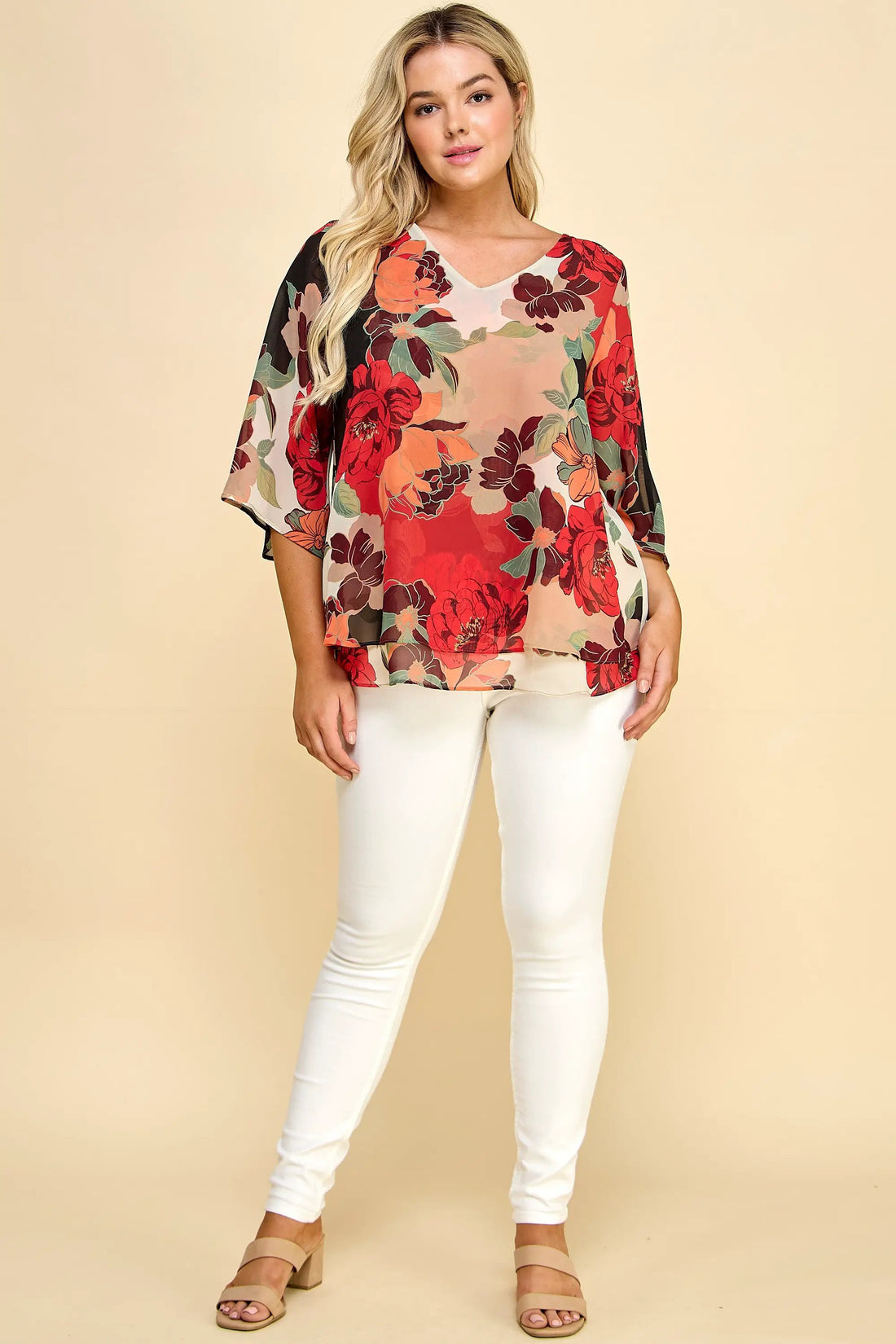 Top de Talla Grande con Doble Capa y Manga Tres Cuartos by Yanet Collective