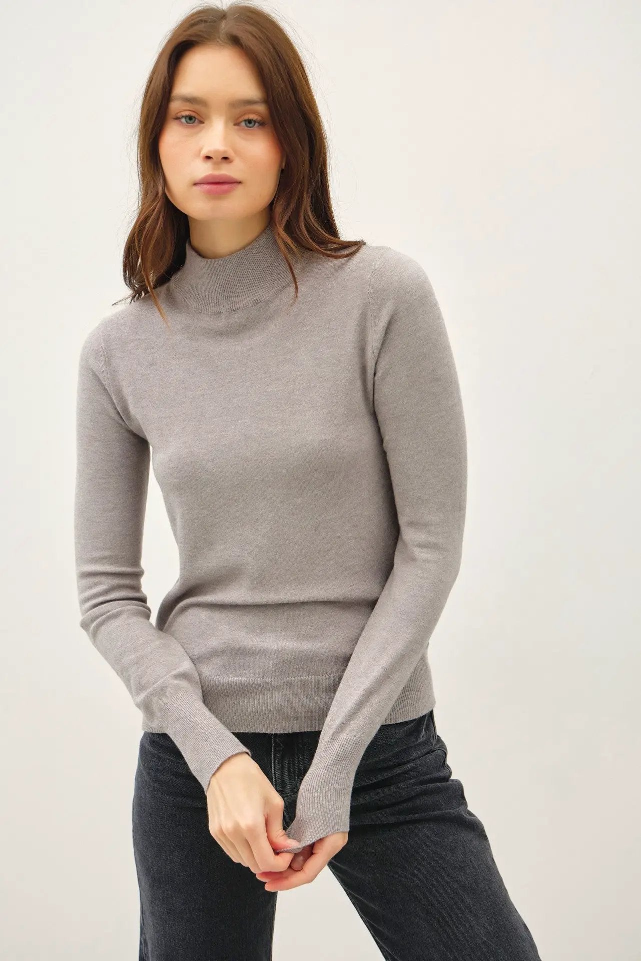 Suéter Básico de Cuello Alto para Mujer - Moda y estilo by Be Cool
