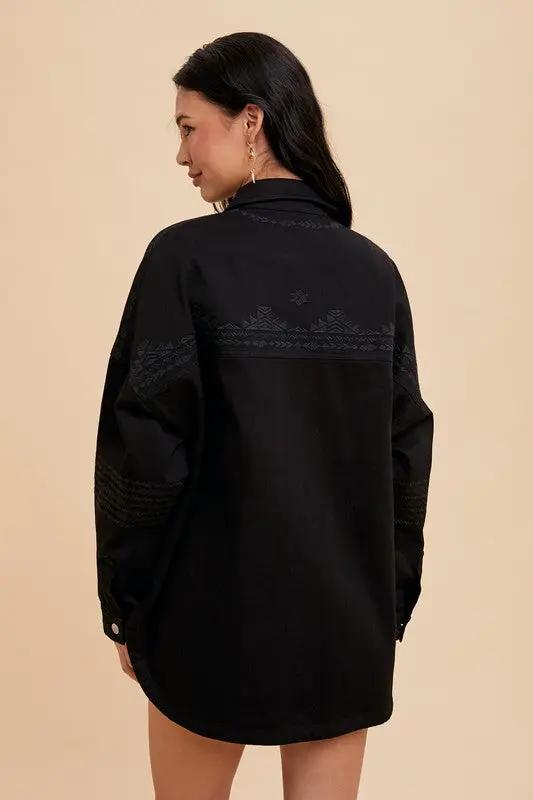 Chamarra Negra Utility Bordada Mujer Moda Casual by IN LOOM