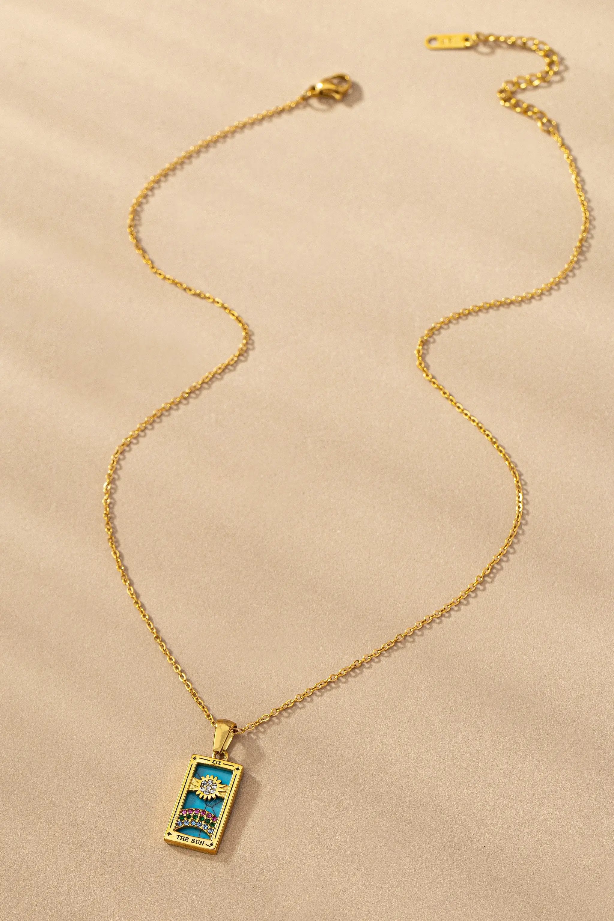 Collar Carta de Tarot con Piedra Natural y Rhinestones | Acero Inoxidable | Chapado PVD Resistente al Agua by LA3accessories