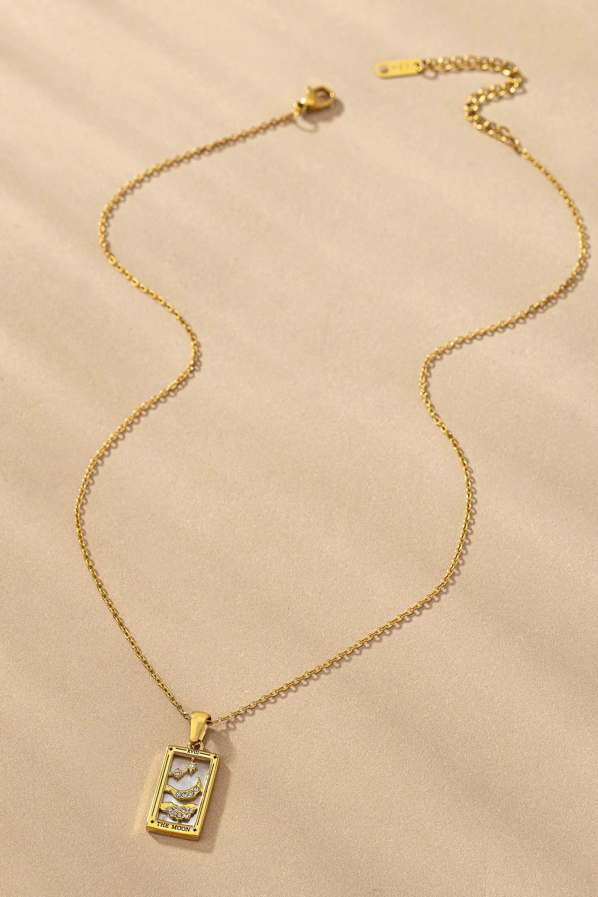 Collar Carta de Tarot con Piedra Natural y Rhinestones | Acero Inoxidable | Chapado PVD Resistente al Agua by LA3accessories