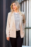 Blazer cruzado con doble botonadura para mujer beige