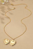 Collar con Colgante de Medallón en Forma de Corazón - Un Toque Romántico