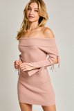 Vestido Suéter Mini de Hombros Descubiertos con Mangas Abiertas - Otoño/Invierno para Mujer en México