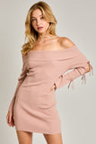 Vestido Suéter Mini de Hombros Descubiertos con Mangas Abiertas - Otoño/Invierno para Mujer en México