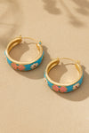 Pendientes de aro con flores de cloisonné: Elegancia artesanal