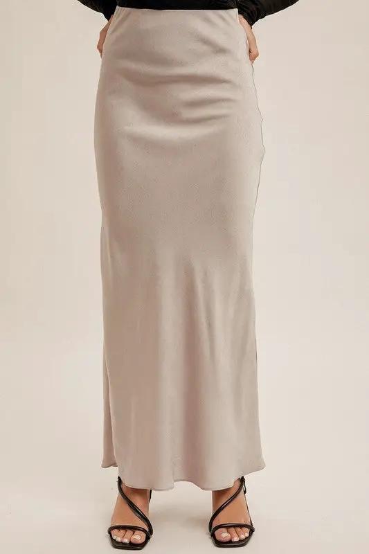 Falda Larga Texturizada Crinkle Plateado Satin by Hem & Thread