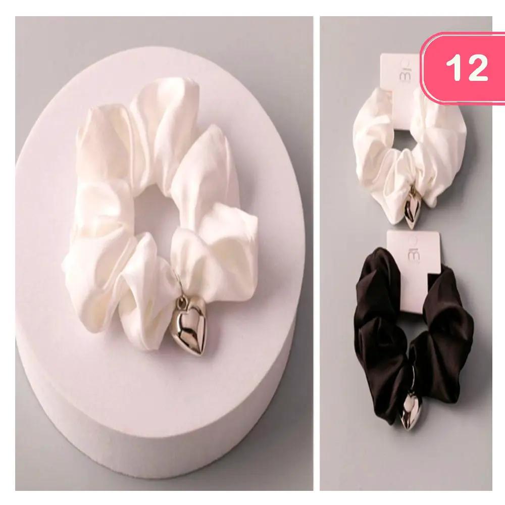 Scrunchie tela satin by Yanet Collective