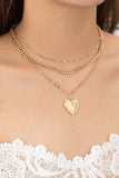Collar de 3 Capas con Cadena Mixta y Colgante de Corazón: Elegancia en Cada Detalle