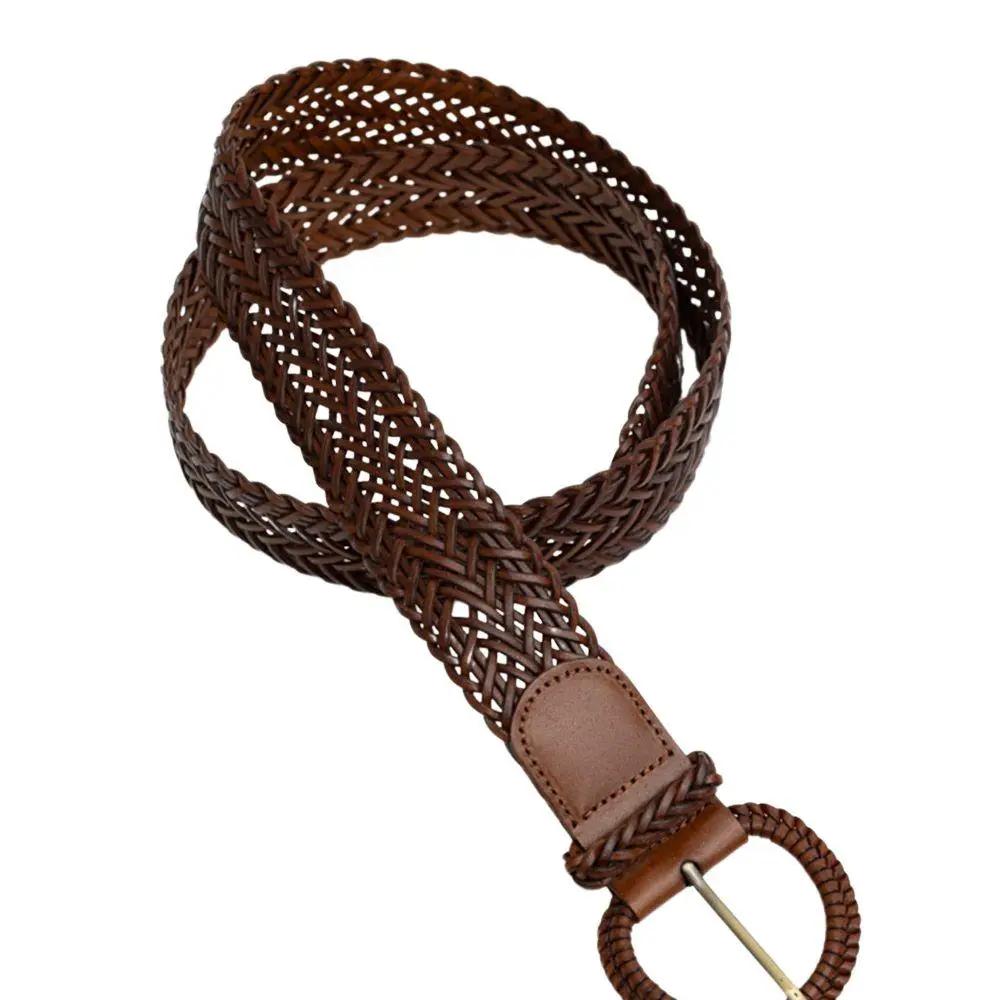 Cinturón Trenzado de Cuero Sintético con Hebilla Redonda: Elegancia Tejida by Yanet Collective