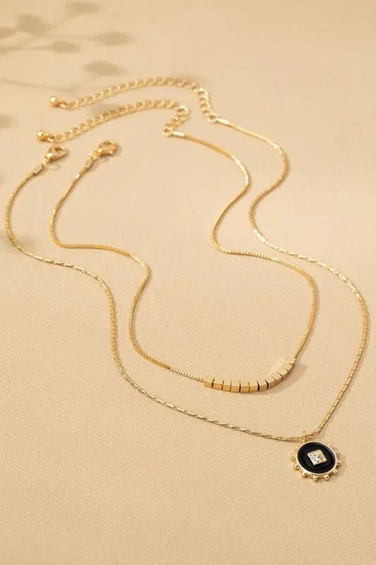 Set de 2 Collares con Cubo y Moneda - Baño Oro Brillante by Yanet Collection