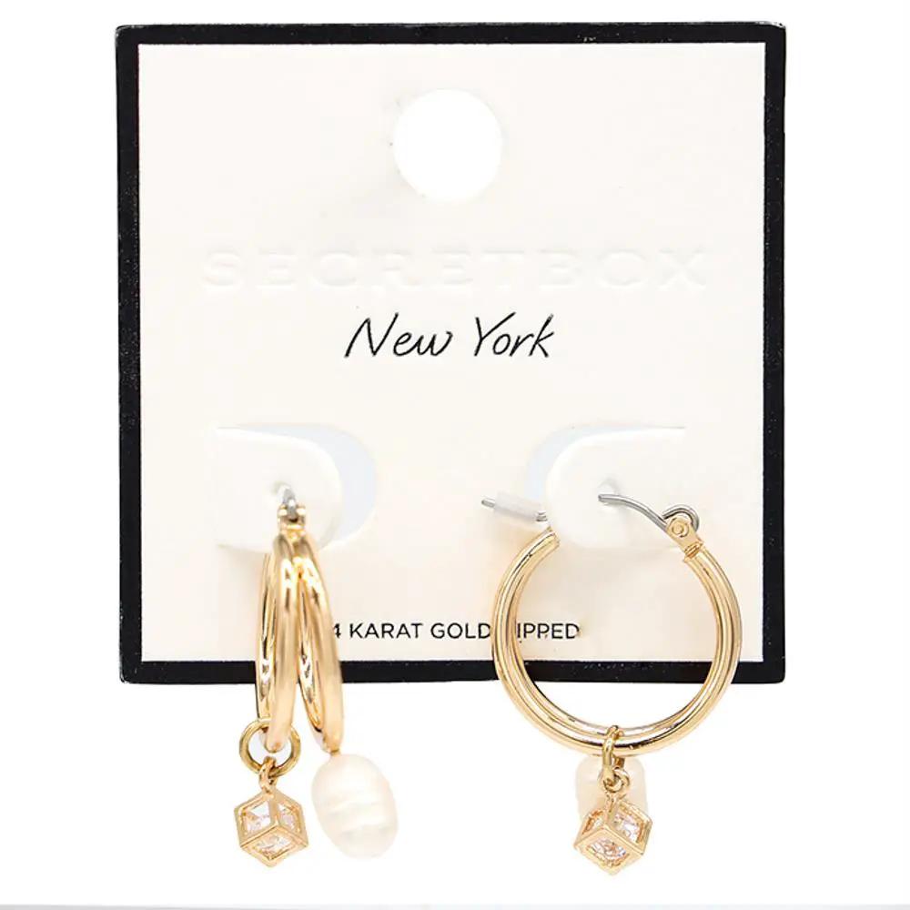 Pendientes Huggie de Aro Metálico con Perla y Piedra by Joia Accessory
