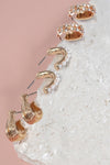 Conjunto de pendientes de aro con trío de perlas y diamantes de imitación martillados