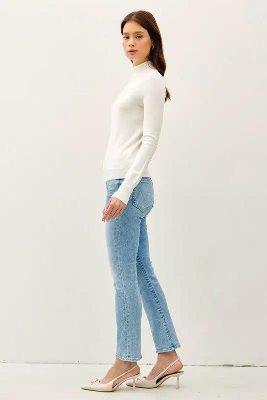Suéter Básico de Cuello Alto para Mujer - Moda y estilo by Be Cool