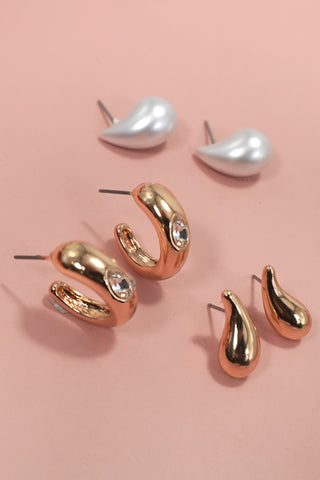 Pendientes de aro con forma de lágrima y perla en oro