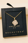Collar con Colgante de Trébol y Circonitas Doradas Secret Box - Elegancia y Suerte