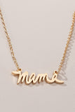 Collar con Colgante "Mamá" de Latón Cepillado - Elegancia en Cada Detalle