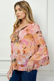 Elegante Blusa con Volantes y Cuello en V