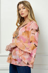 Elegante Blusa con Volantes y Cuello en V