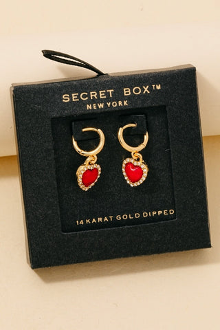 Elegantes Aretes de Aro con Corazón y Baño de Oro: El Toque Final Perfecto