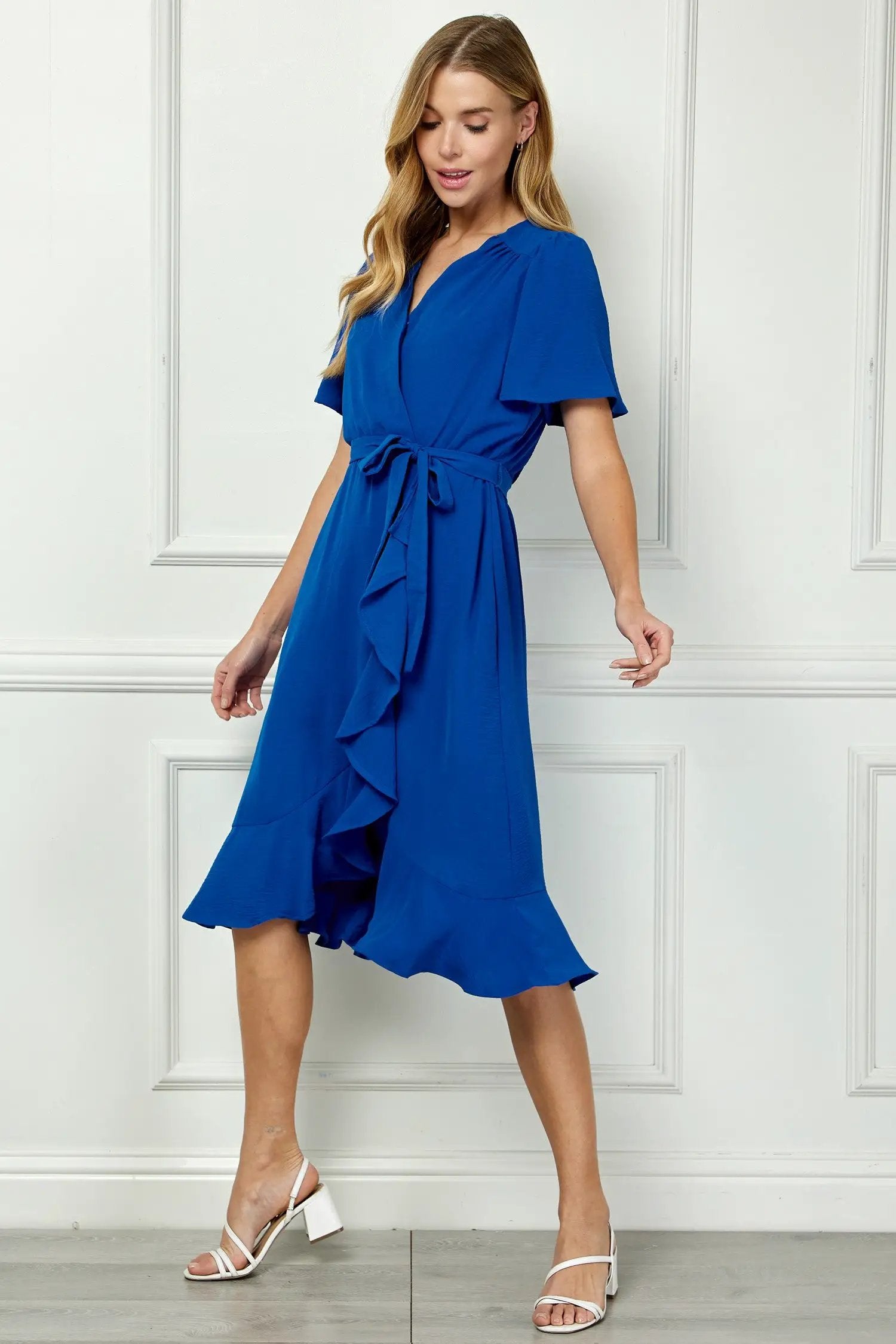 Vestido Clásico Elegancia Faux Wrap: Sofisticación y Estilo Atemporal by Yanet Collective