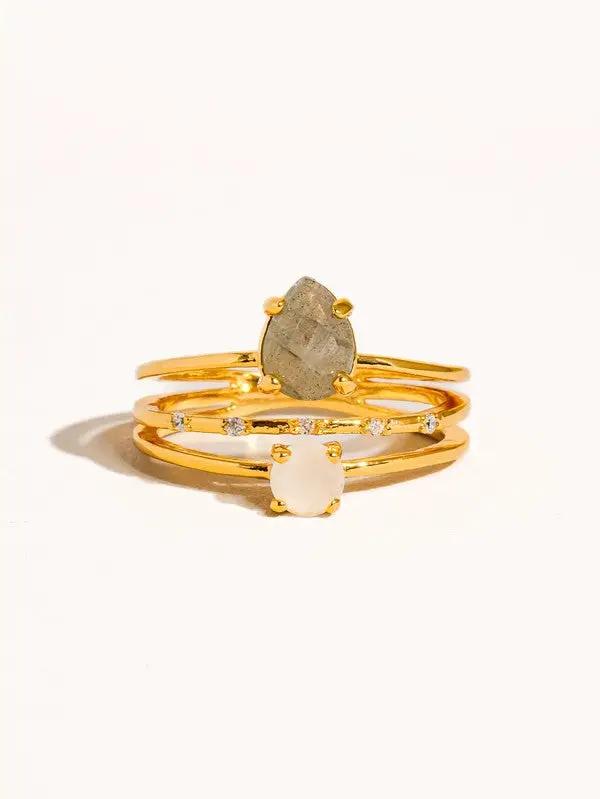 Anillo Statement De Oro 18K Bañado En Latón Con Piedras Naturales Y Circonias Talla 7 by Yanet Collective
