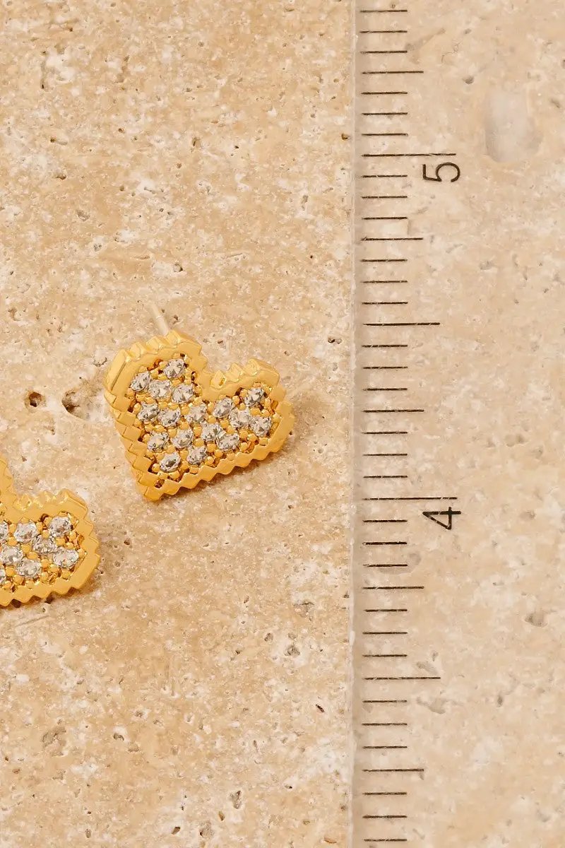 Pendientes de Corazón Pixelado con Pavé de Circonitas Cúbicas by Yanet Collective