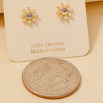 Pendientes de Flor con Circonita Cúbica Bañados en Oro: Elegancia Floral en Oro
