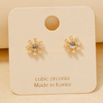 Pendientes de Flor con Circonita Cúbica Bañados en Oro: Elegancia Floral en Oro